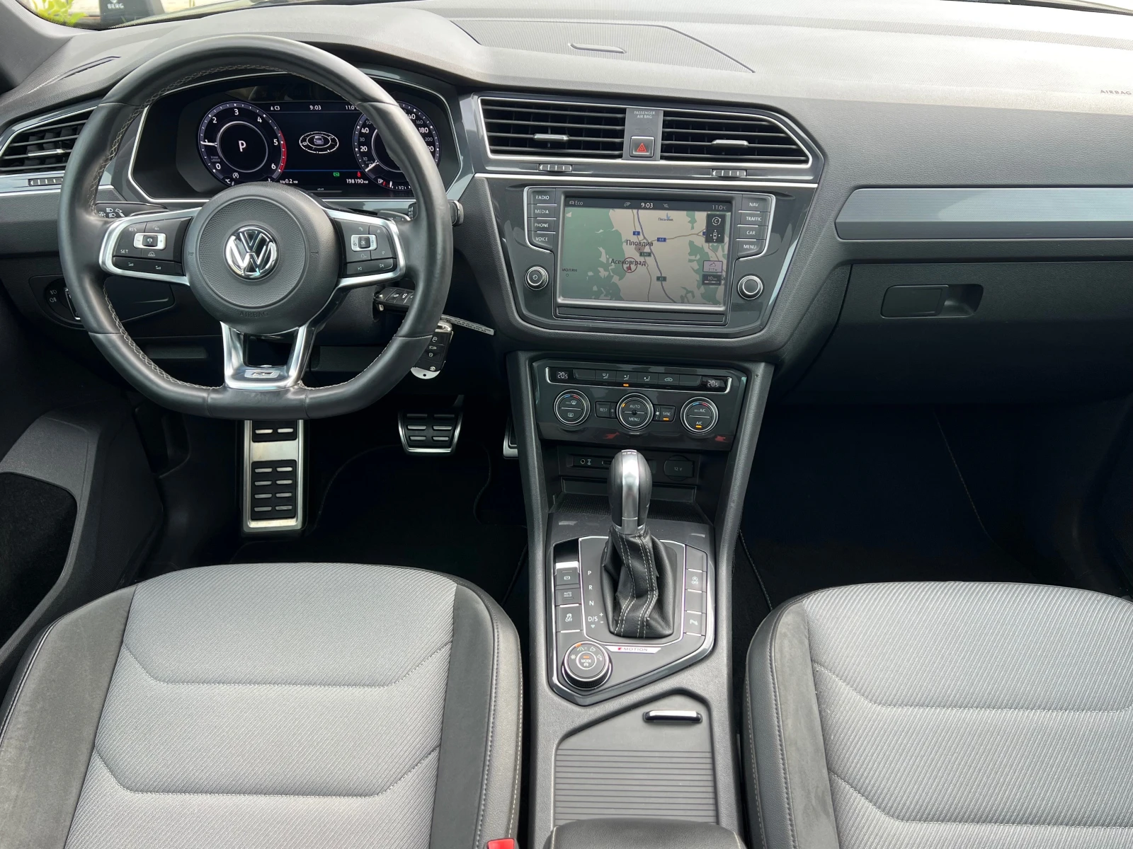 VW Tiguan 2.0TDI-190ps-4-MOTION, R LINE, FULL SERVICE-KATO H, снимка 9 - Автомобили и джипове - 54352321