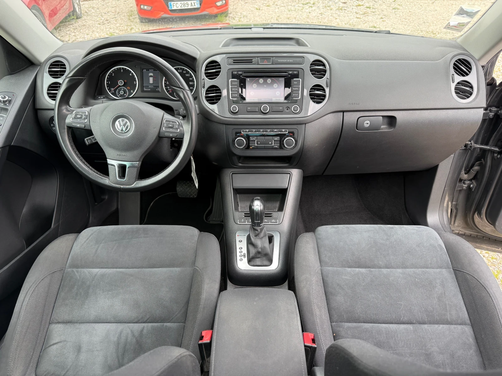 VW Tiguan 2.0TDI OFF-ROAD PAK 4* 4, снимка 12 - Автомобили и джипове - 54574883