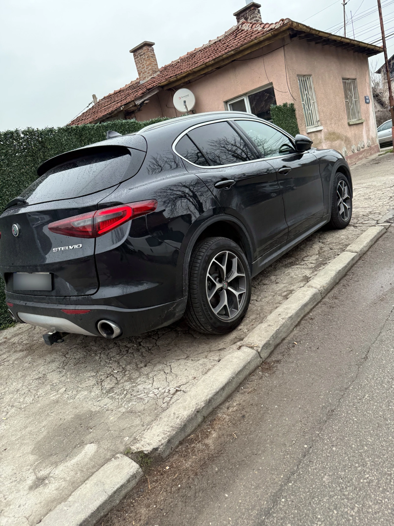 Alfa Romeo Stelvio 280HP Q4 TI Напълно обслужен* * Панорамен покрив , снимка 8 - Автомобили и джипове - 54776546