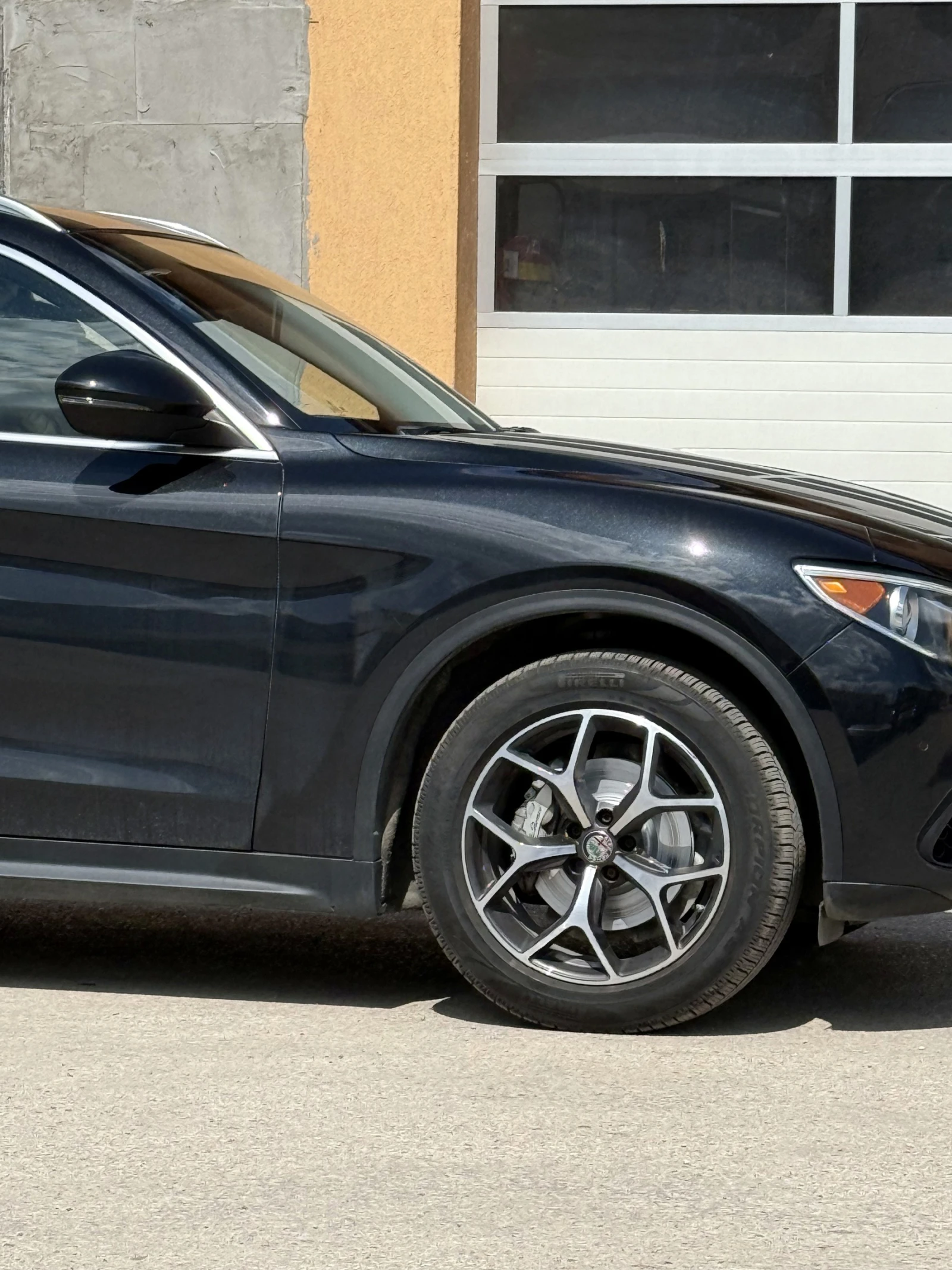 Alfa Romeo Stelvio 280HP Q4 TI Напълно обслужен* * Панорамен покрив , снимка 5 - Автомобили и джипове - 54776546