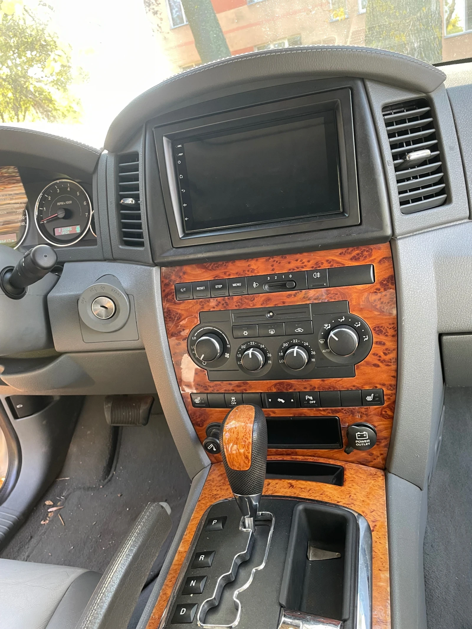 Jeep Grand cherokee, снимка 8 - Автомобили и джипове - 55395593