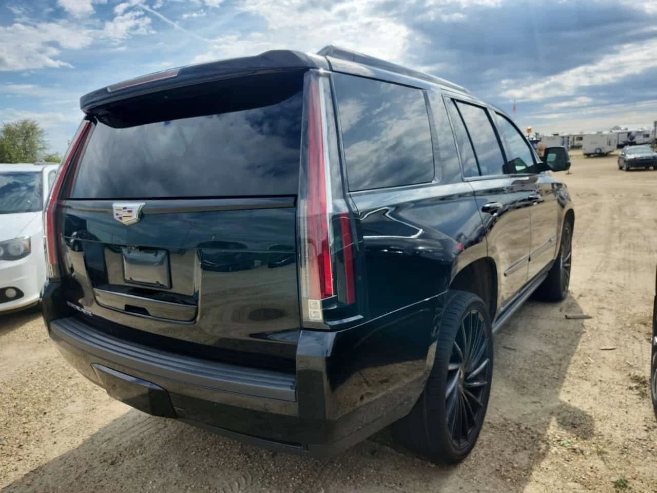 Cadillac Escalade * PLATINUM * CARFAX * , снимка 3 - Автомобили и джипове - 56188761