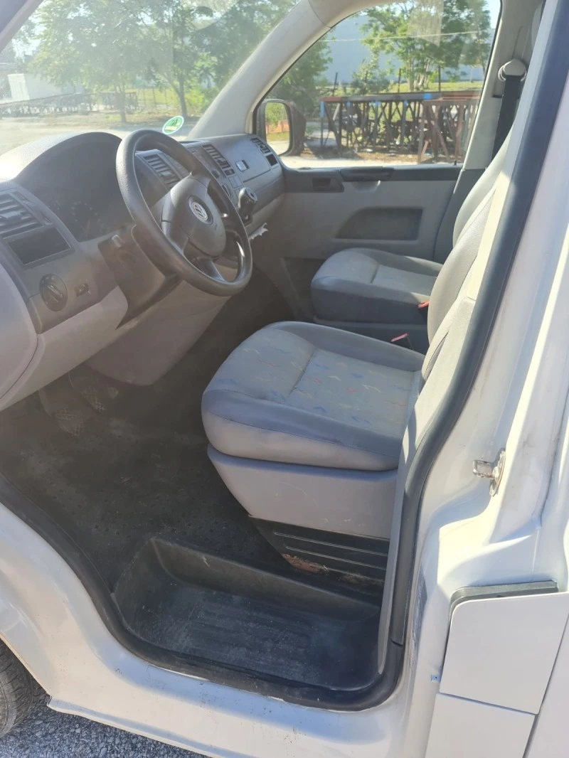 VW T5 2, 5 TDI, снимка 4 - Бусове и автобуси - 47443669