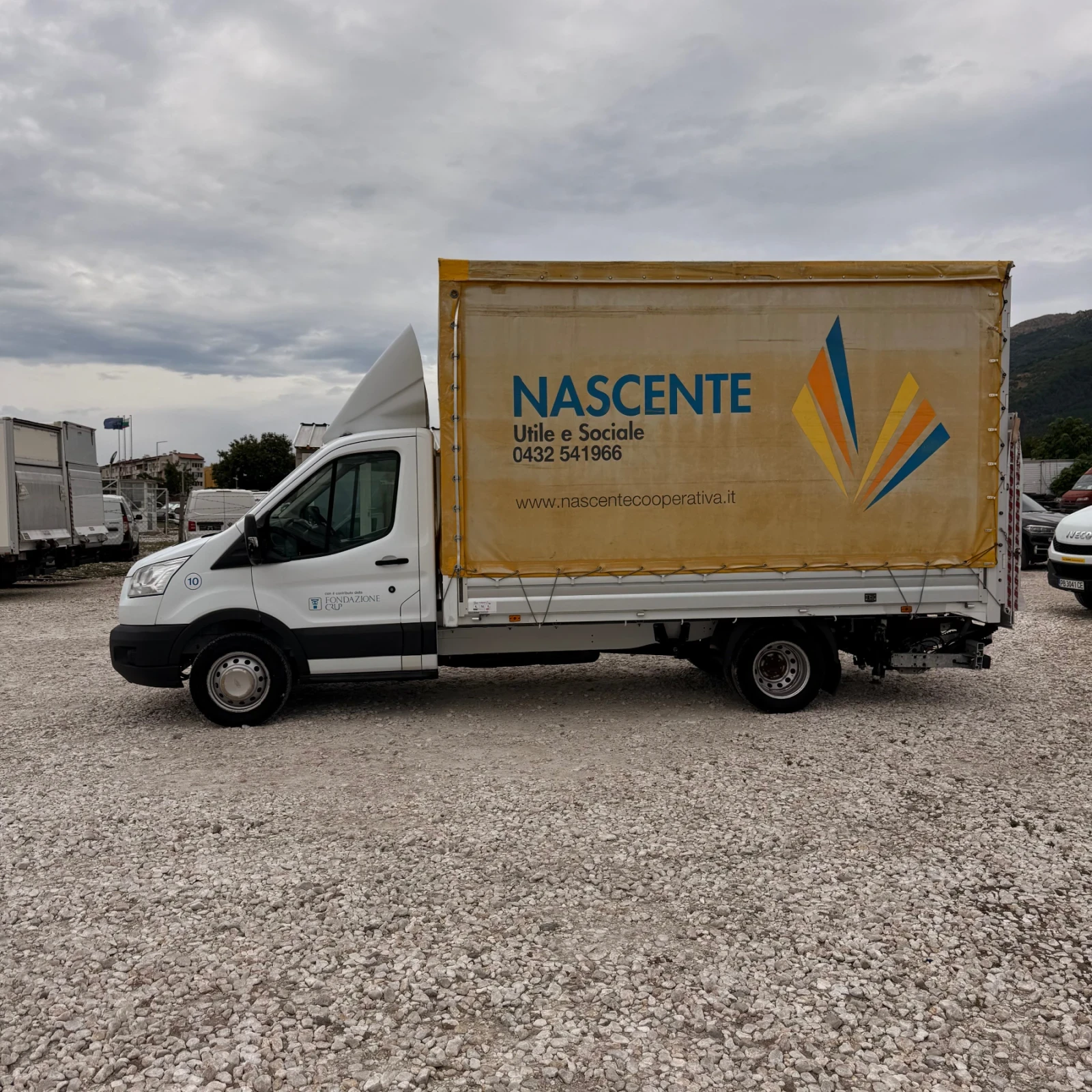 Ford Transit 2.2TDCi-Клима-Пд.Борд-Щора, снимка 4 - Бусове и автобуси - 55432722