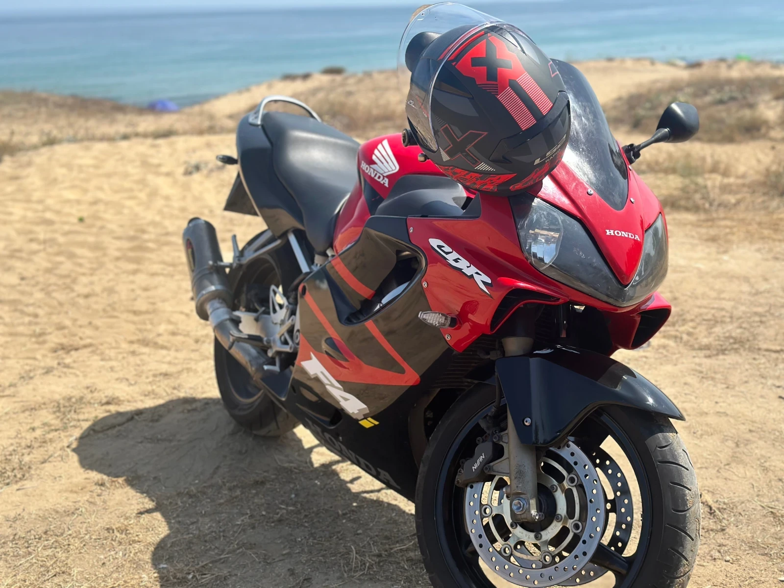 Honda Cbr F4i - изображение 6
