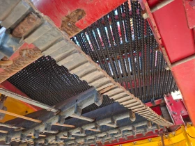 Специализирани машини Машини за зеленчуци Кмбайн за лук и картофи, снимка 3