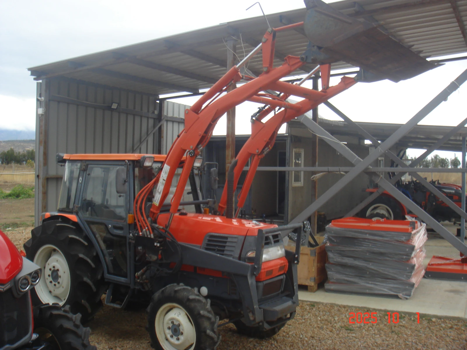 Трактор Kubota СКАЙТРАК - изображение 2