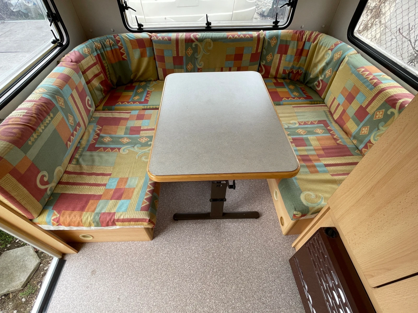 Каравана Knaus, снимка 13 - Каравани и кемпери - 53984830