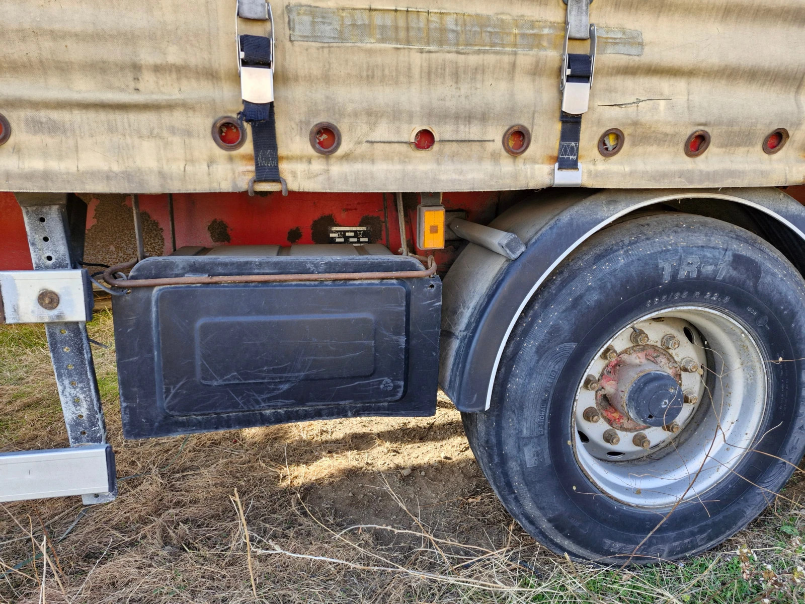 Полуремарке Fruehauf Benalu, снимка 11 - Ремаркета - 54798974