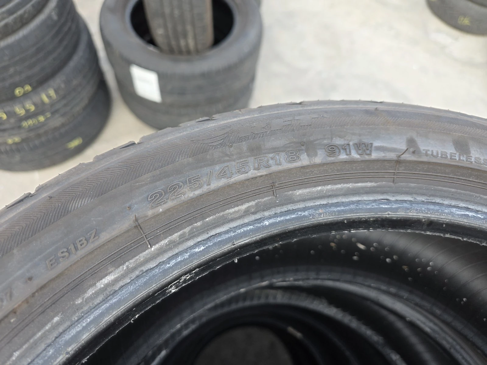 Гуми Летни 225/45R18, снимка 6 - Гуми и джанти - 56664511