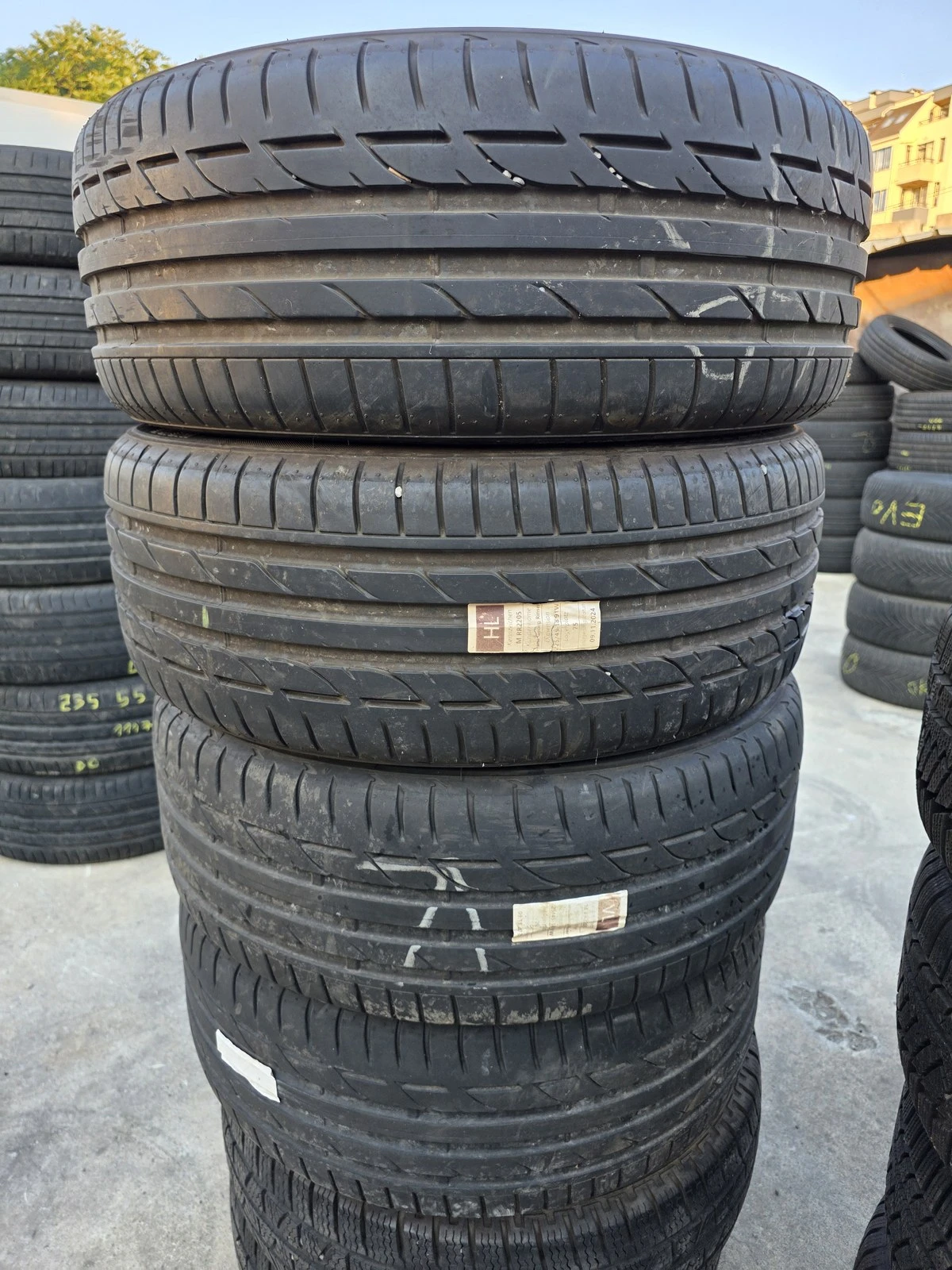 Гуми Летни 225/45R18, снимка 5 - Гуми и джанти - 56664511