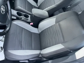 Toyota Auris 1.8 HIBRID FACElift, снимка 8