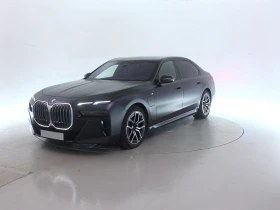 BMW 750 xDrive Sedan, снимка 1