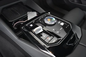 BMW 550 xDrive Sedan, снимка 9
