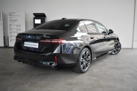 BMW 550 xDrive Sedan, снимка 2