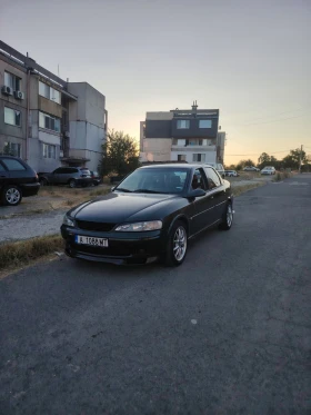 Обява за продажба на Opel Vectra b ~3 000 лв. - изображение 1