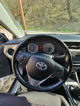 Toyota Auris 1.6 VVTI - 7900 € / 15451.06 лв. - 97843988 11