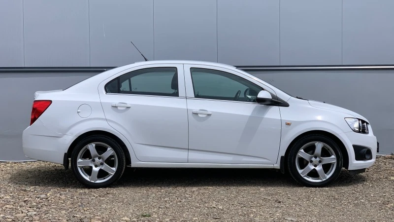 Chevrolet Aveo 1.4 Automatic &#127463;&#127466;, снимка 4 - Автомобили и джипове - 45790977