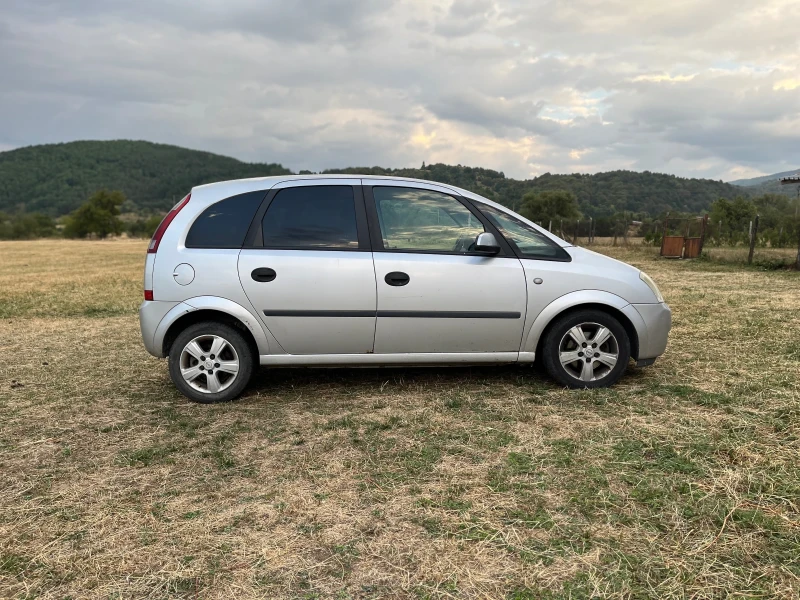 Opel Meriva, снимка 3 - Автомобили и джипове - 47067837