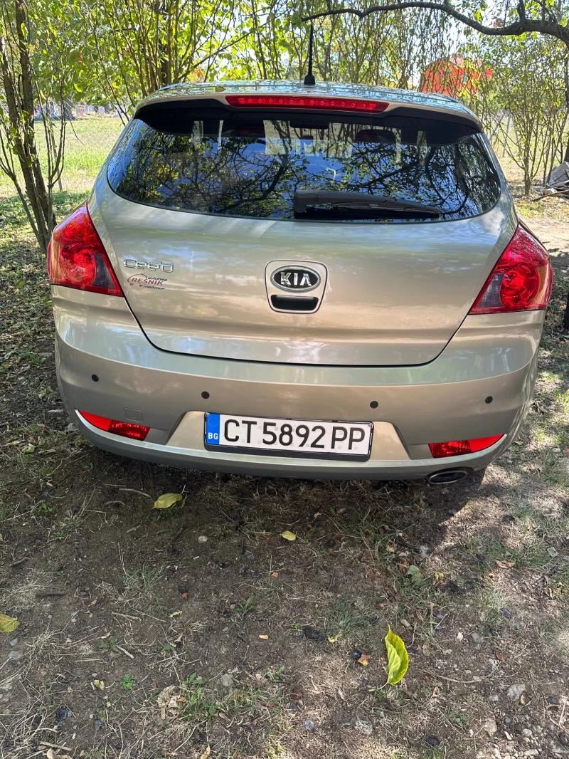 Kia Pro ceed Facelift 2010 Газ 1, 6, снимка 10 - Автомобили и джипове - 47447936