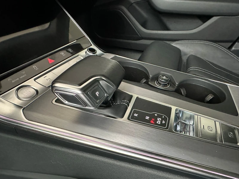 Audi A6 50 TDI ТОП изпълние. Вакум! Панорама!, снимка 6 - Автомобили и джипове - 52467617