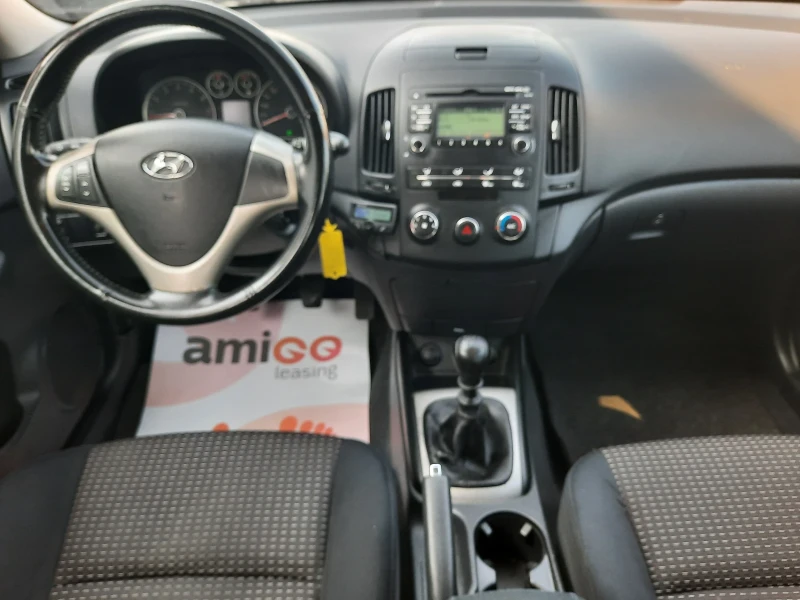 Hyundai I30 1.6i БЕНЗИН, снимка 10 - Автомобили и джипове - 50716744