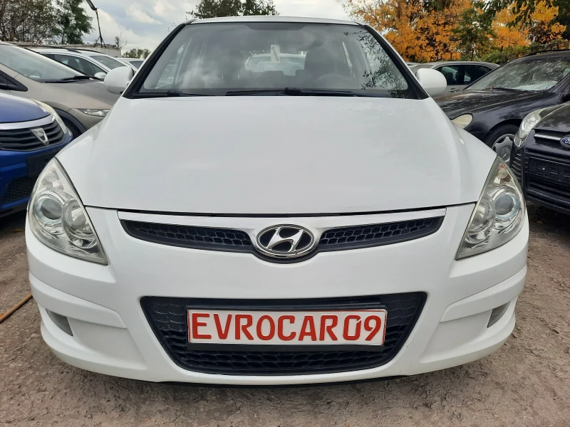Hyundai I30 1.6i БЕНЗИН, снимка 7 - Автомобили и джипове - 50716744