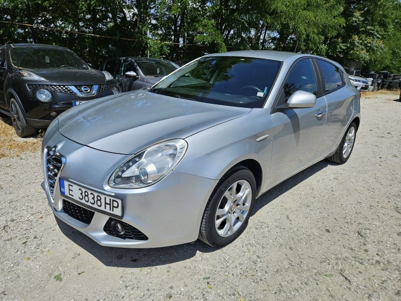 Alfa Romeo Giulietta 1.4 Turbo Газ/Бензин, снимка 8 - Автомобили и джипове - 50828940