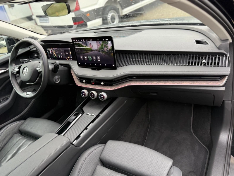 Skoda Superb 2.0 TDI 4x4 L&K PANO CANTON HEAD UP MATRIX, снимка 7 - Автомобили и джипове - 52683679