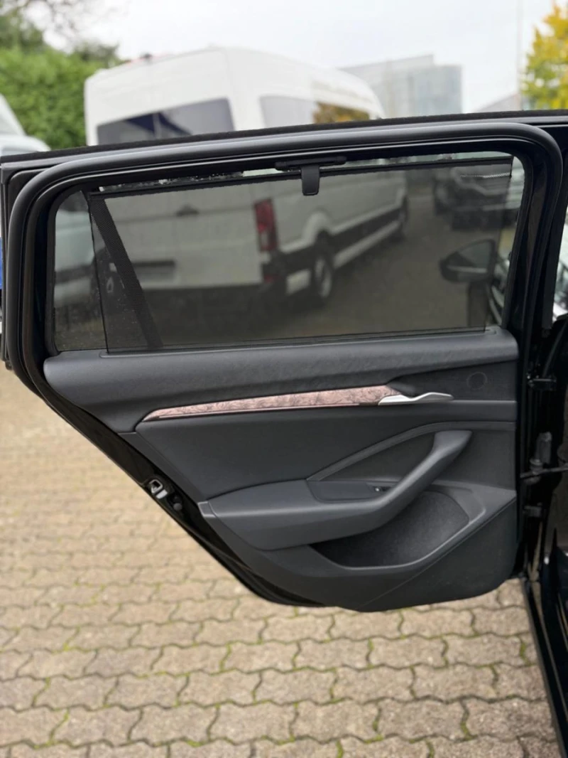 Skoda Superb 2.0 TDI 4x4 L&K PANO CANTON HEAD UP MATRIX, снимка 8 - Автомобили и джипове - 52683679