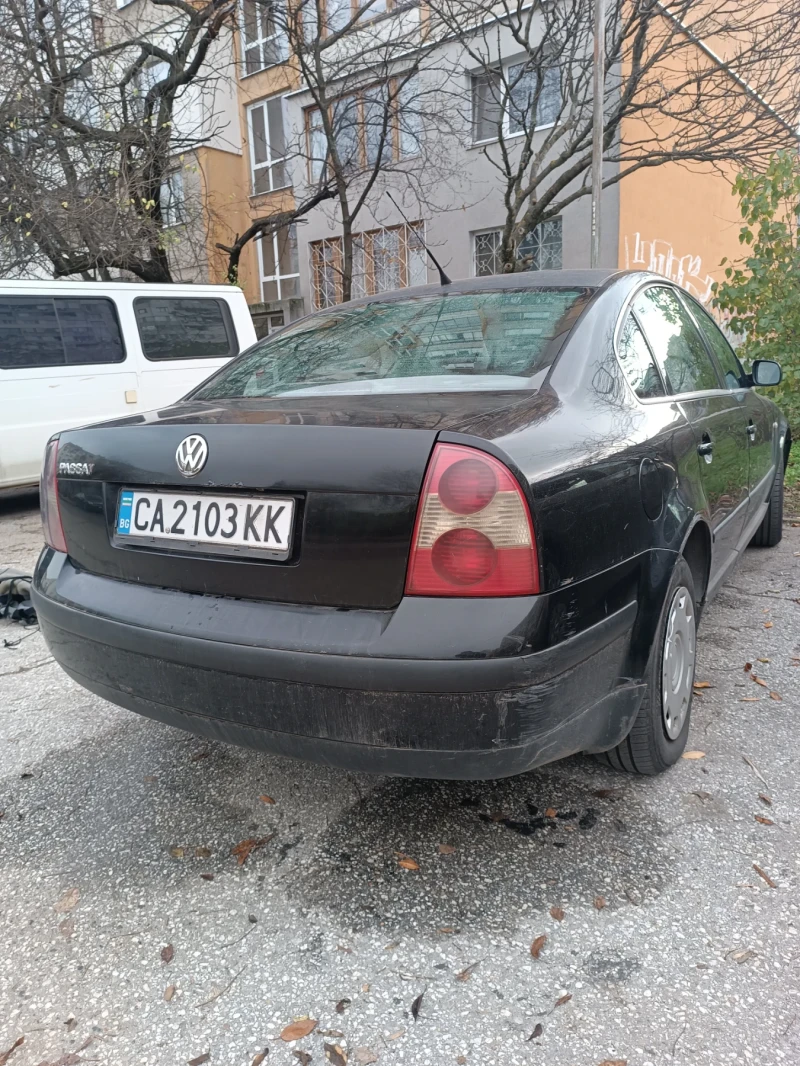 VW Passat 1.9 TDI, снимка 4 - Автомобили и джипове - 52724743