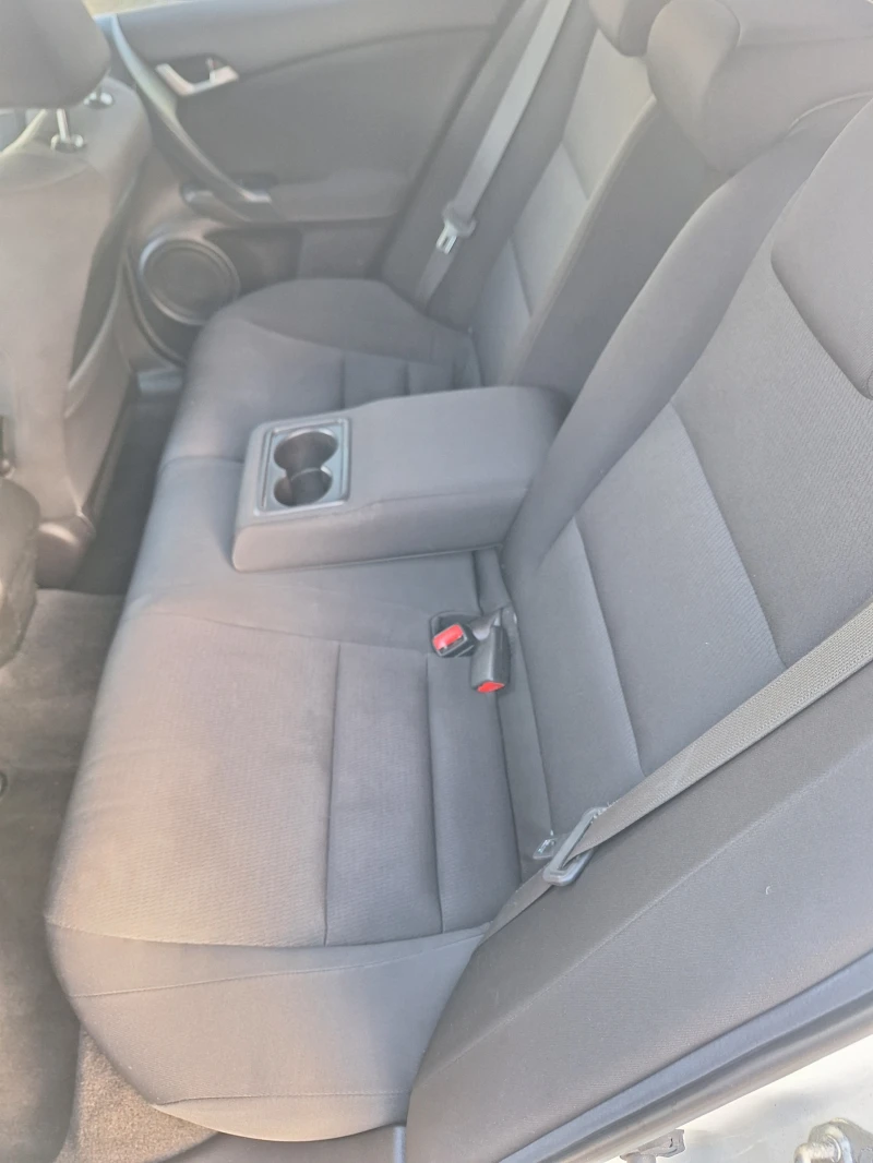 Honda Accord 2.0i-FACELIFT-TOП-УНИКАТ, снимка 16 - Автомобили и джипове - 52752157