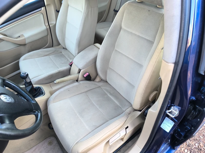 VW Golf 1.9 TDI, снимка 10 - Автомобили и джипове - 52865430