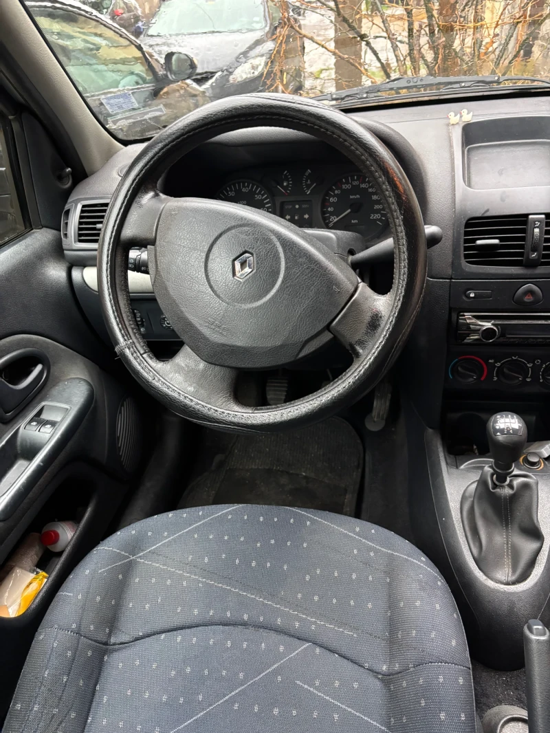 Renault Clio, снимка 5 - Автомобили и джипове - 52898363