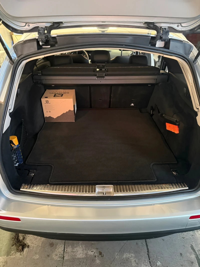 Mercedes-Benz E 220 2.2/4x4/Avtomat, снимка 13 - Автомобили и джипове - 53171118