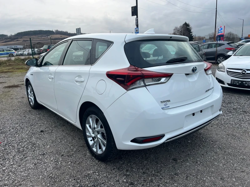 Toyota Auris 1.8 HIBRID FACElift, снимка 4 - Автомобили и джипове - 53275283