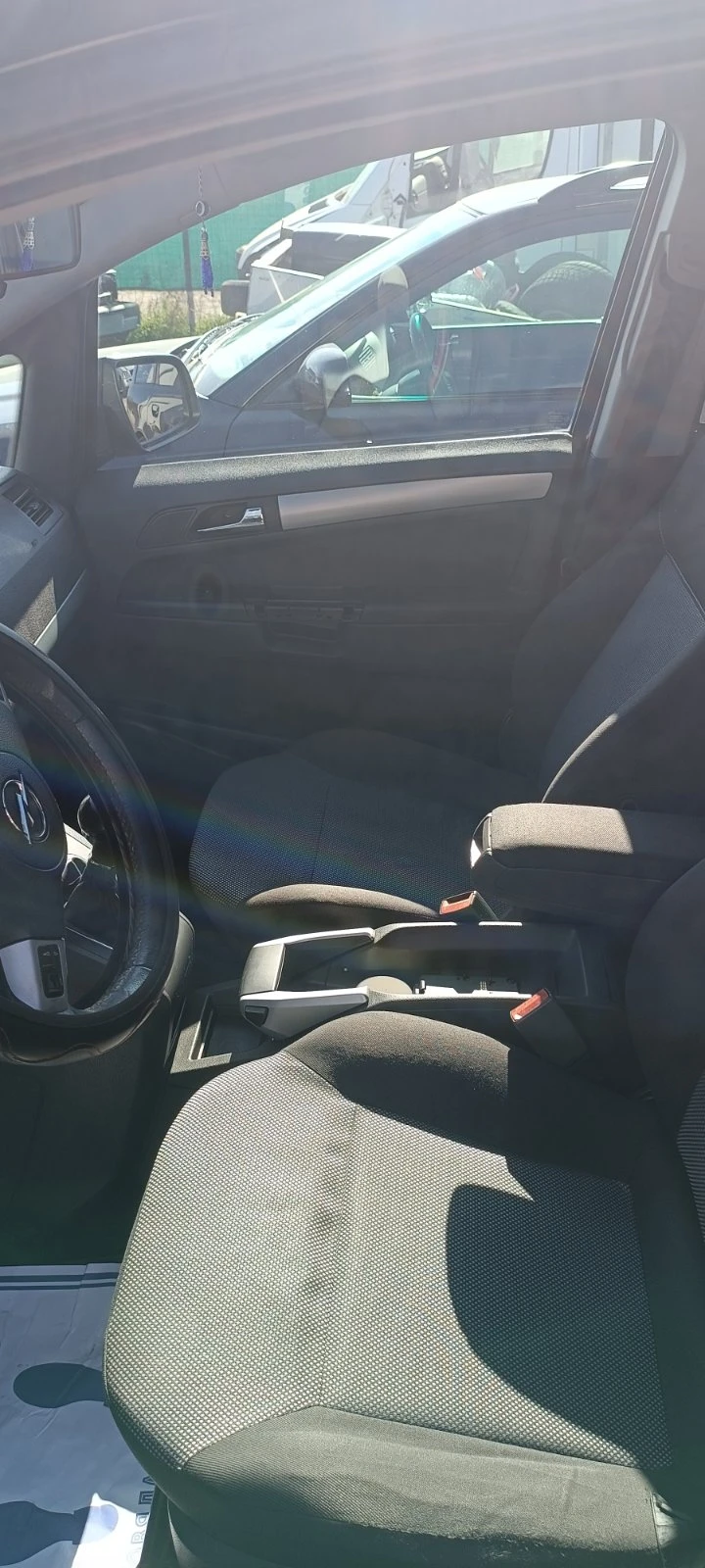 Opel Zafira 1.9TDI, снимка 14 - Автомобили и джипове - 56119501