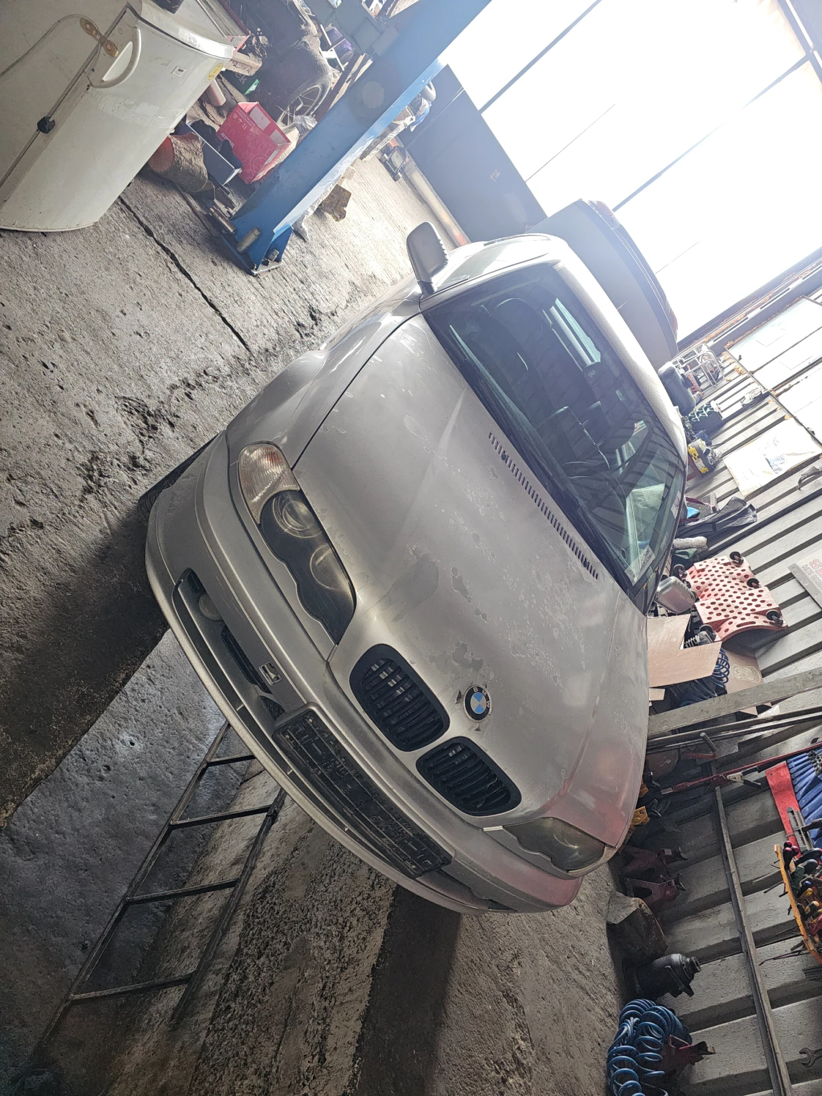 BMW 320 Бракувана, снимка 1