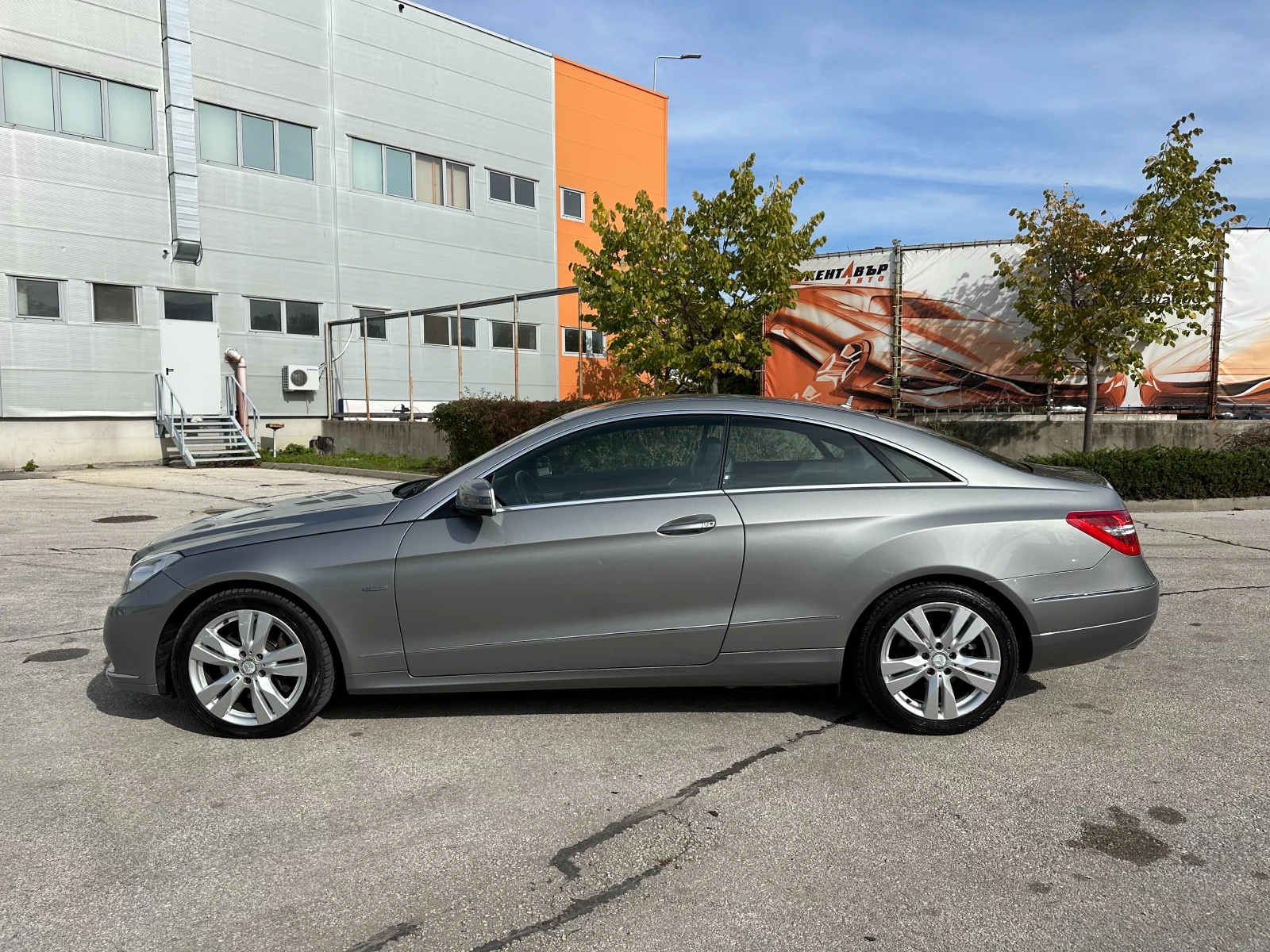 Mercedes-Benz E 350 CDI Автоматик - изображение 2