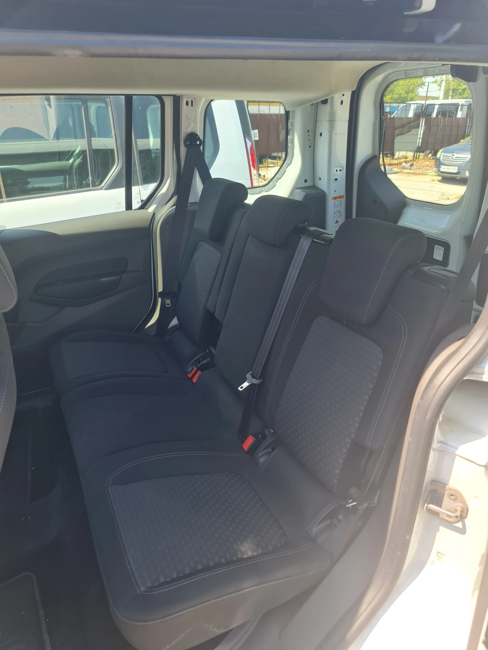 Ford Connect Transit - изображение 4