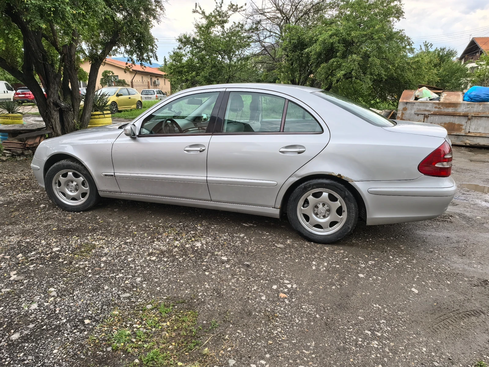 Mercedes-Benz E 220 2.2 - изображение 5