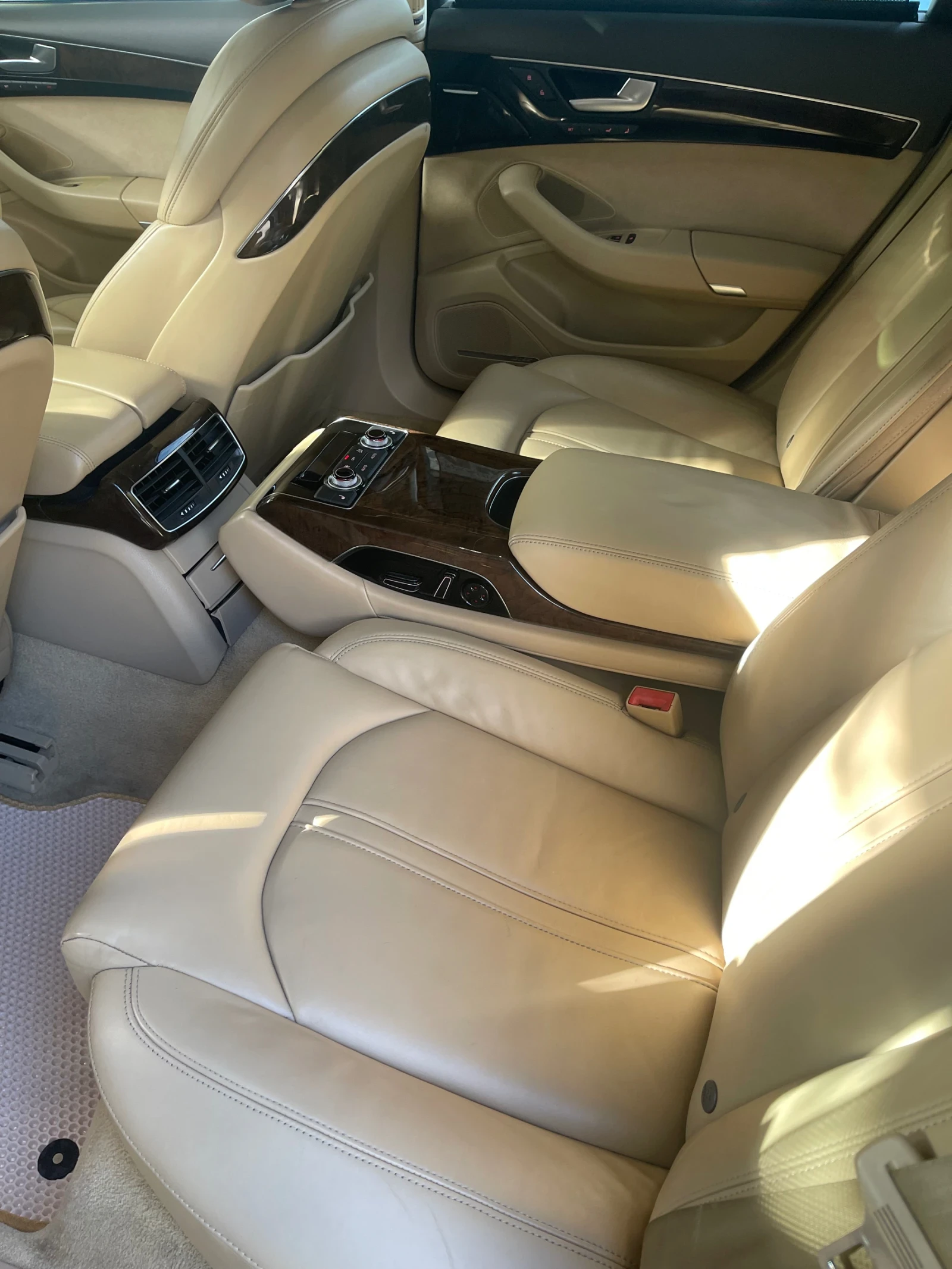 Audi A8 4.2 TDI - изображение 6