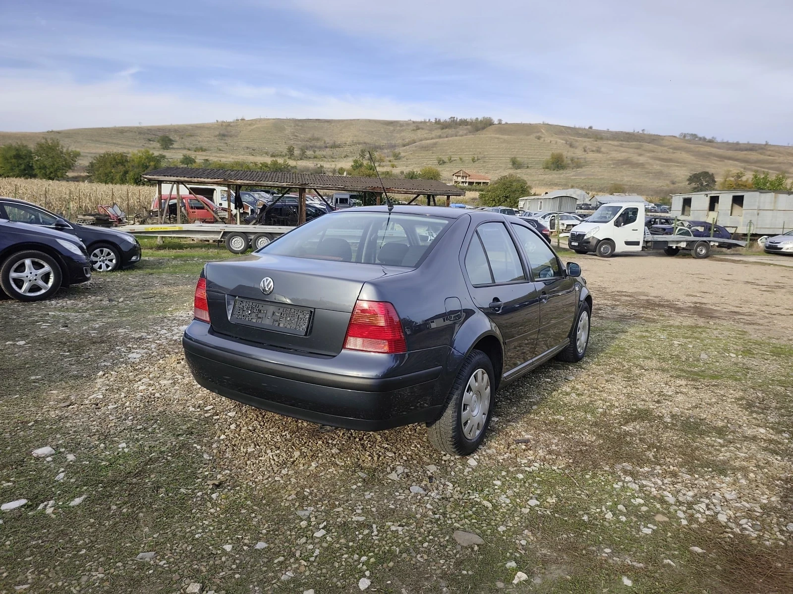 VW Bora 1.6i 105к.с. 120000км.!!!!!  | Mobile.bg — изображение 4
