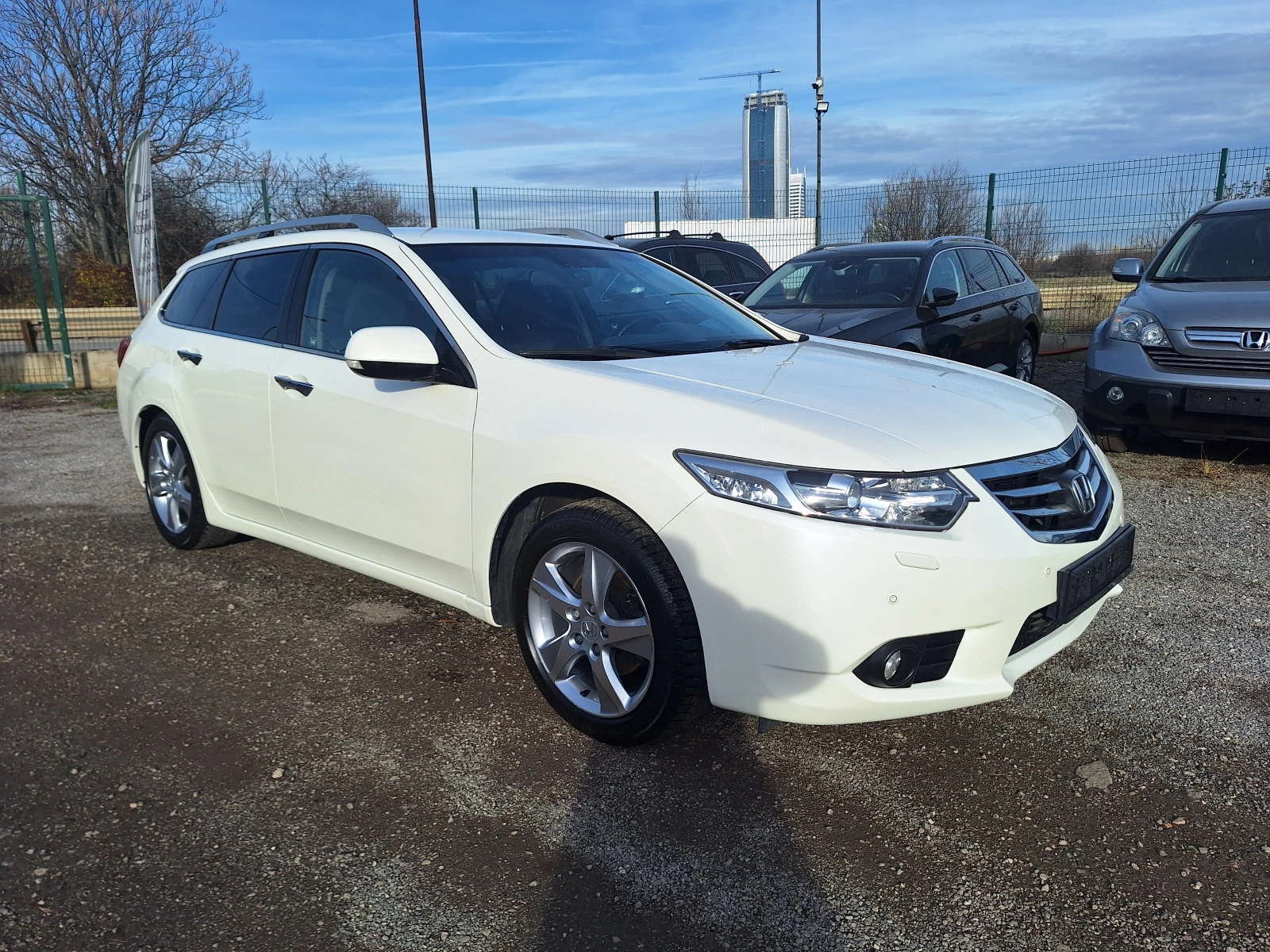 Honda Accord 2.0i-FACELIFT-TOП-УНИКАТ - изображение 2