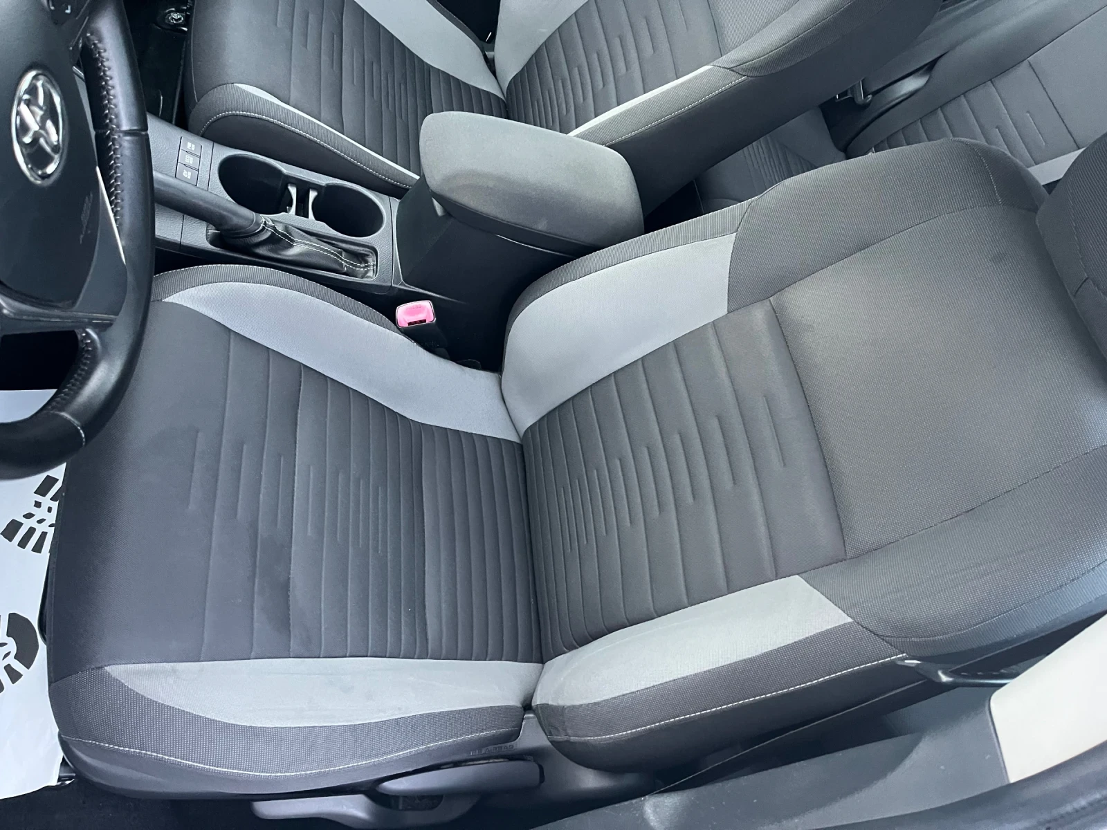 Toyota Auris 1.8 HIBRID top - изображение 8