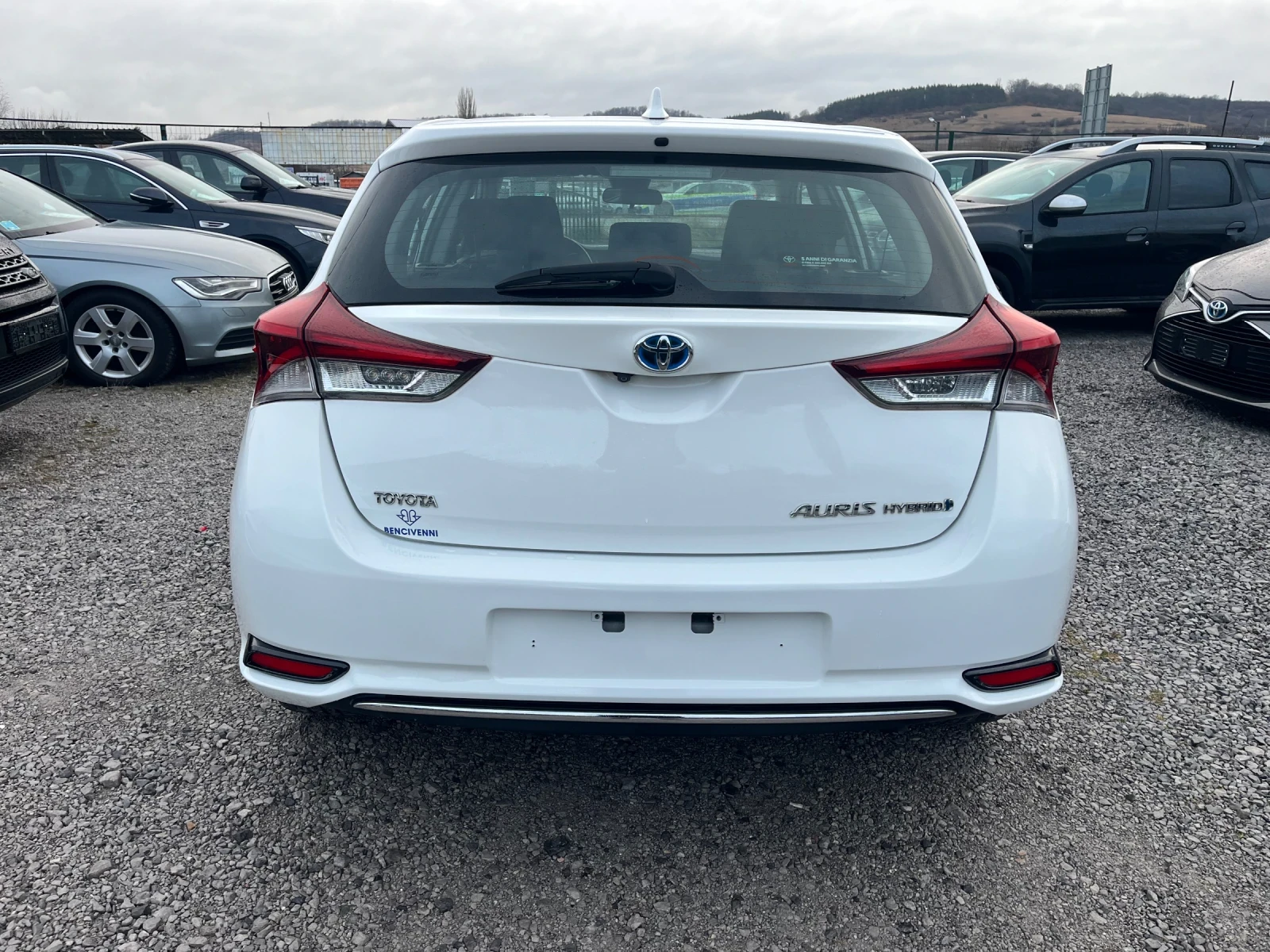 Toyota Auris 1.8 HIBRID top - изображение 5