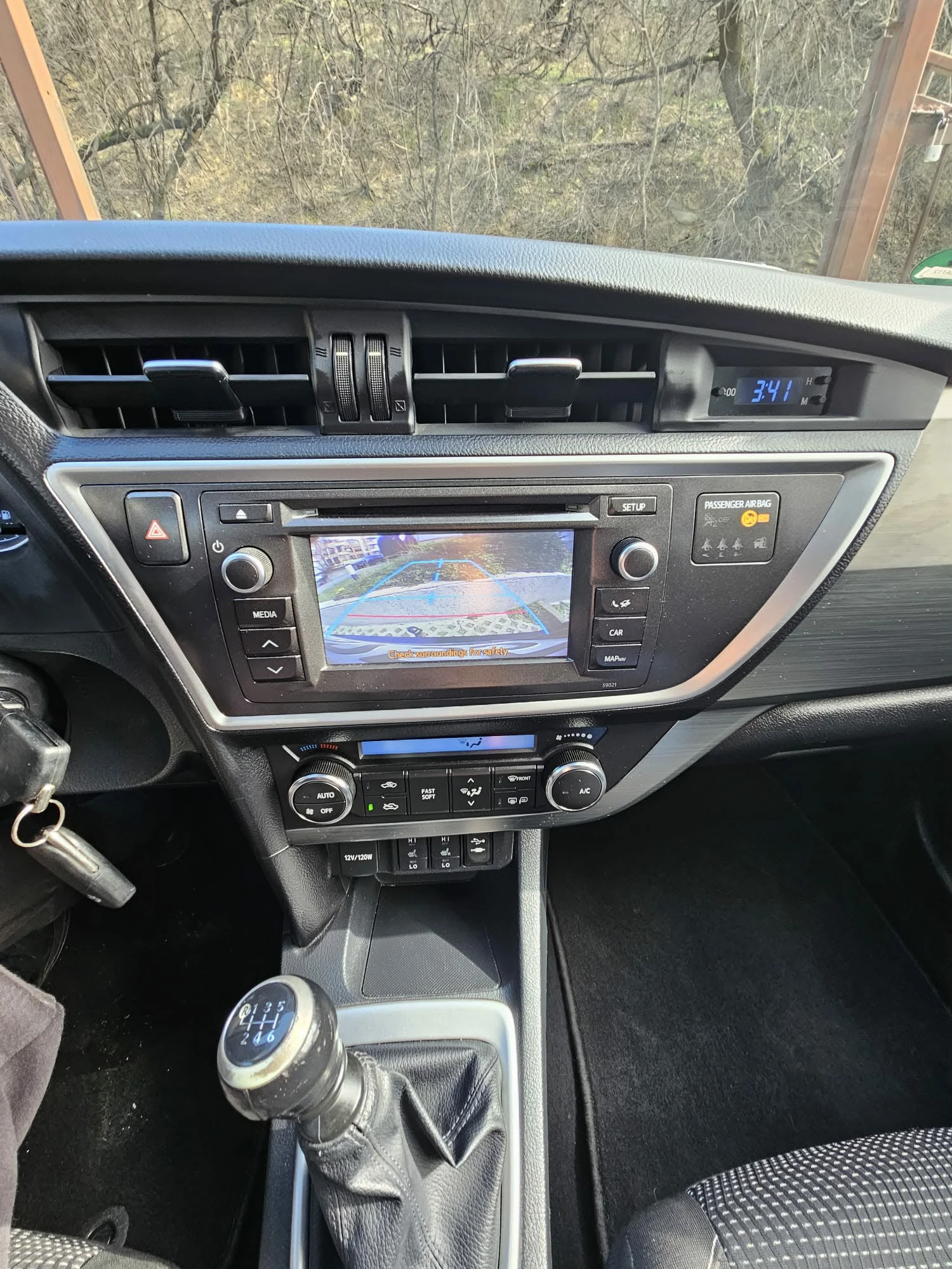 Toyota Auris 1.6 VVTI | Mobile.bg � ����������� 13