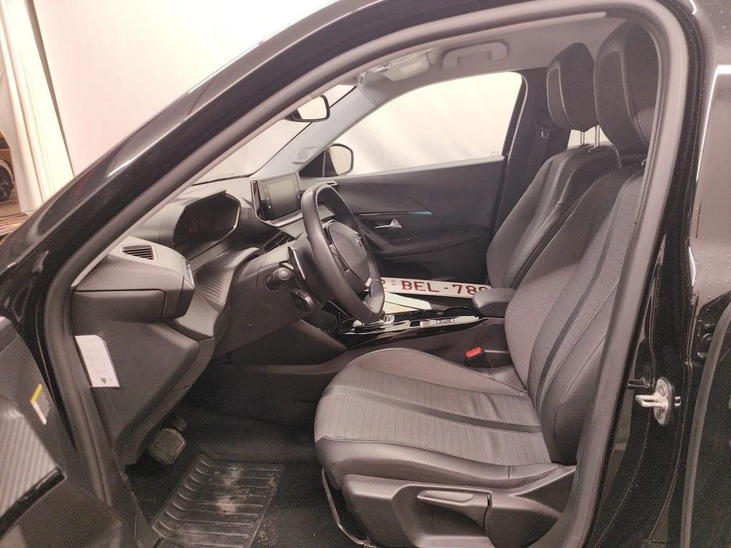 Peugeot 2008, снимка 7 - Автомобили и джипове - 53891231