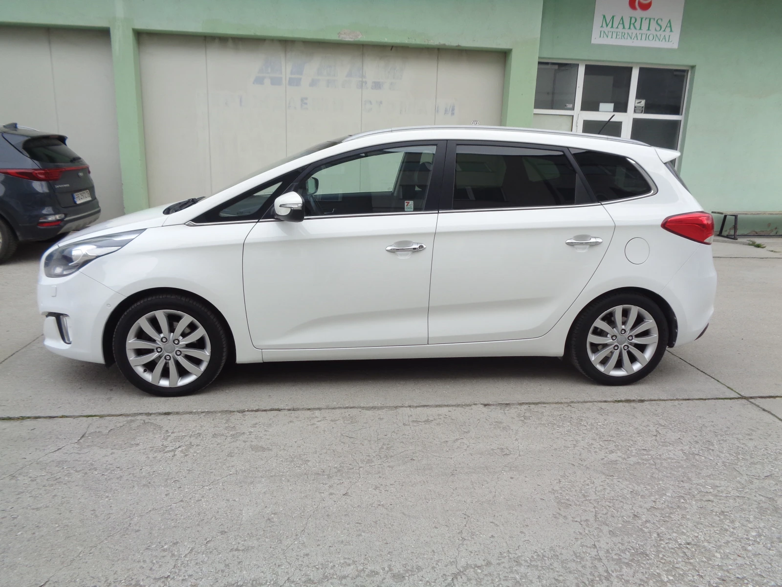 Kia Carens 1.7CRDI-KOJA-NAVI-PANORAMA-KAYLESS-BARTER-LIZING, снимка 7 - Автомобили и джипове - 53926301