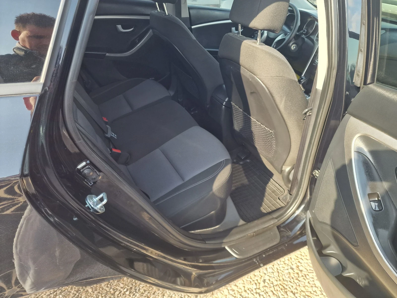 Hyundai I30 1.6-128K.S.-AVTOMAT , снимка 14 - Автомобили и джипове - 54022291